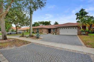 Photo of Listing #F10533897