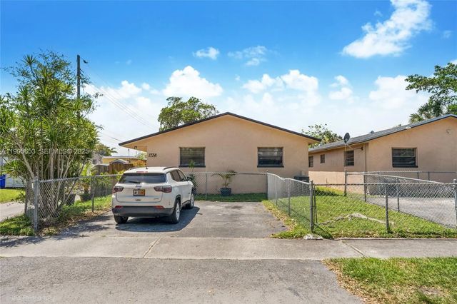 1734 N 16th Court, Hollywood