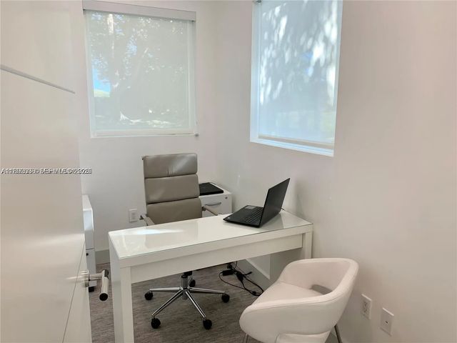 3 of 5 - 17100 Royal Palm Boulevard #1, Weston, FL
