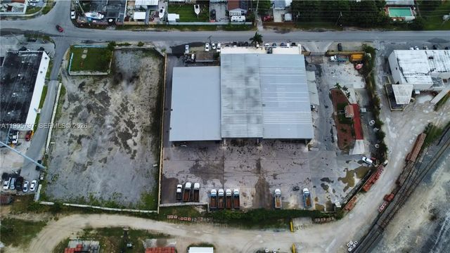 3 of 8 - 8650 Nw 36 Avenue, Miami, FL