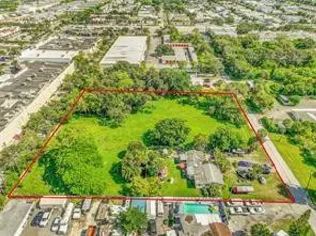 4 of 8 - 1865 Donnell Road, West Palm Beach, FL