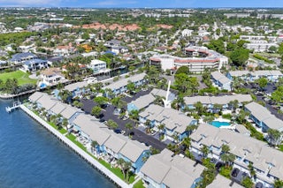 Photo of Listing #R11137542