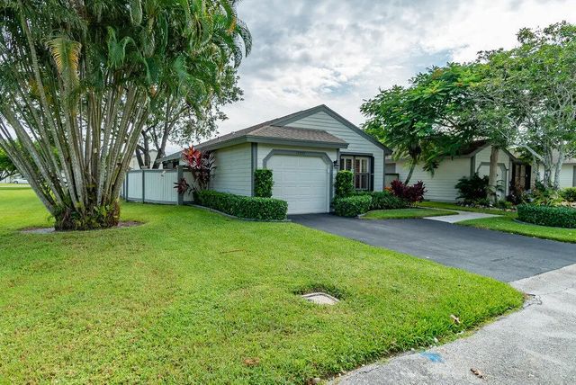 2 of 18 - 13335 Bedford Mews Court, Wellington, FL