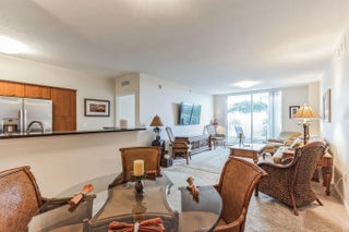 Photo of Listing #R11137603