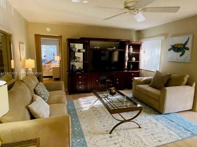 4 of 50 - 442 Pine Glen Lane #d-2, Greenacres, FL
