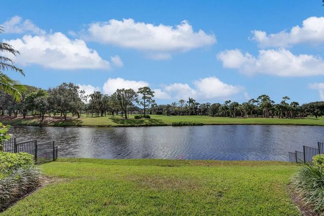 5 of 35 - 13315 Provence Drive, Palm Beach Gardens, FL