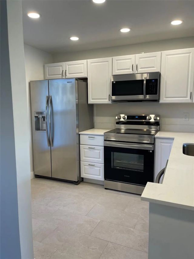 2 of 27 - 5890 Nw 64th Avenue #103, Fort Lauderdale, FL