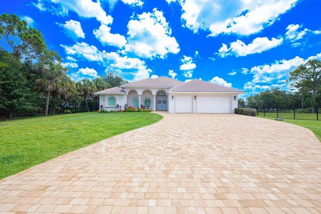 3 of 106 - 2821 Se North Lookout Boulevard, Port St. Lucie, FL