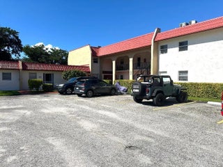 Photo of Listing #R11137703