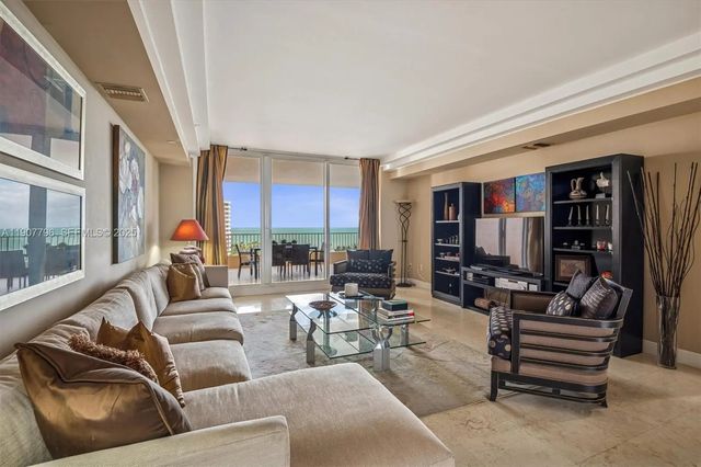 3 of 60 - 789 Crandon Boulevard #1005, Key Biscayne, FL