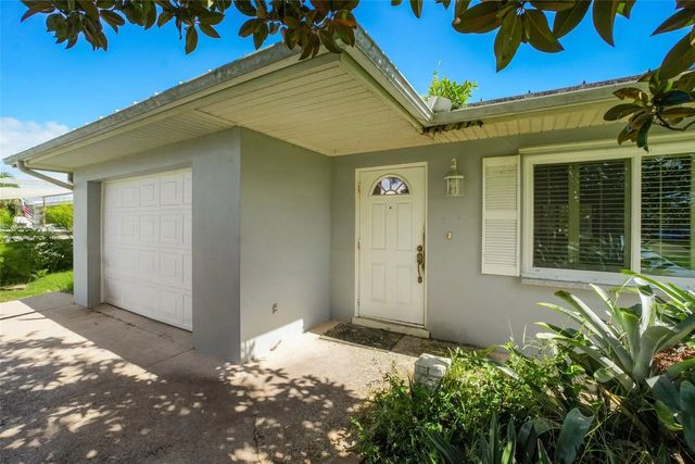 3 of 23 - 413 Willows Avenue, Port St. Lucie, FL