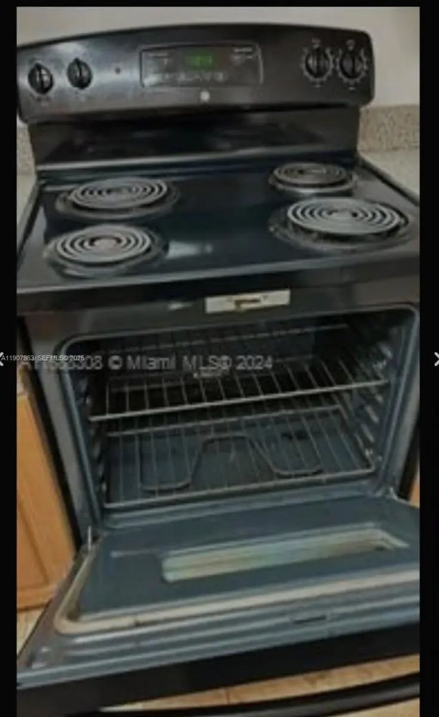 4 of 18 - 2952 Nw 55th Avenue #2d, Lauderhill, FL