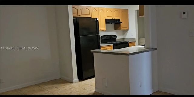5 of 18 - 2952 Nw 55th Avenue #2d, Lauderhill, FL