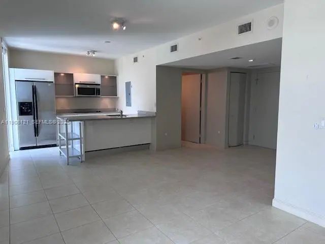 3 of 9 - 185 Sw 7th Street #2300, Miami, FL
