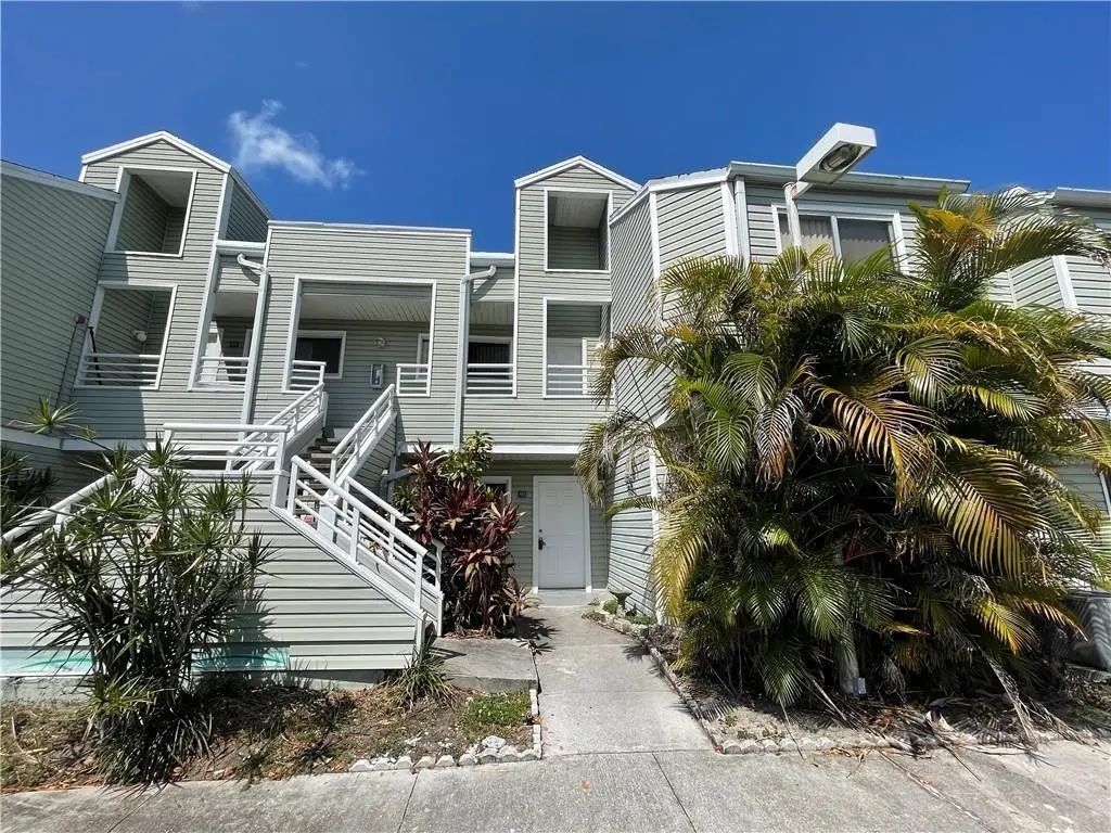 3441 Nw 44 Street #203, Oakland Park