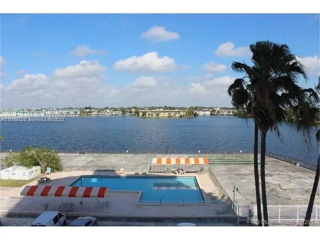 2 of 16 - 1351 Ne Miami Gardens Drive #1404e, Miami, FL