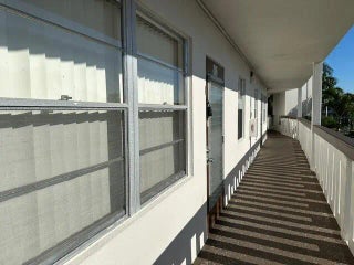 Photo of Listing #R11137927