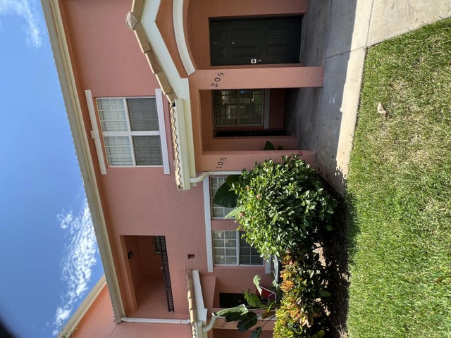 Photo of Listing #R11137939