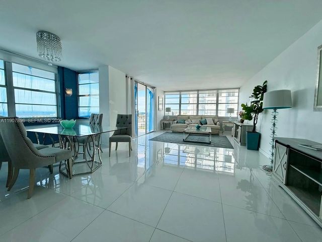 5 of 25 - 18051 Biscayne Boulevard #1604, Aventura, FL