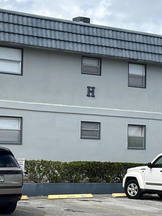 Photo of Listing #R11138105