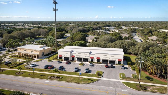 2 of 9 - 8825 Se Federal Highway, Hobe Sound, FL