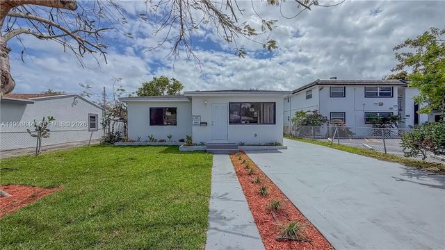2462 Johnson Street, Hollywood