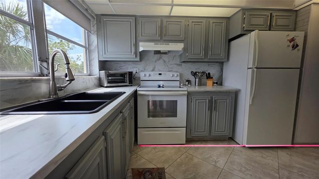 4047 Nw 16th Street #302, Fort Lauderdale