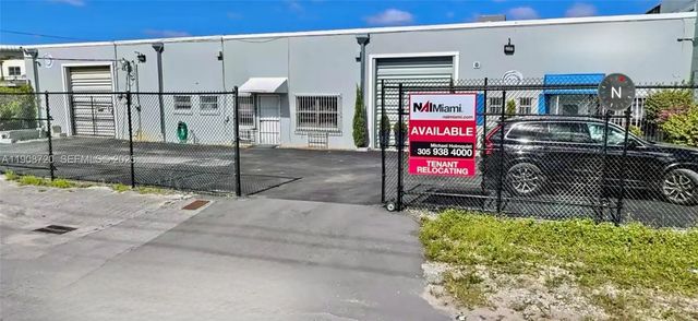 3241 Nw 38th Street, Miami