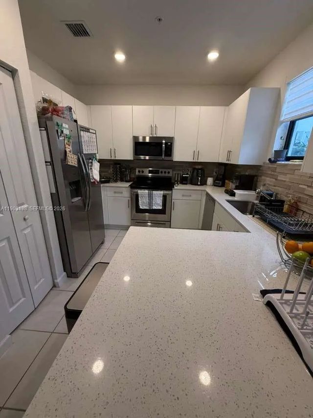 3 of 27 - 15929 Sw 2nd Place, Pembroke Pines, FL