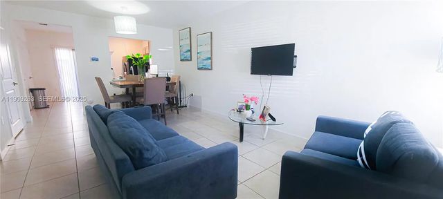 4 of 30 - 544 Ne 5th Street, Florida City, FL