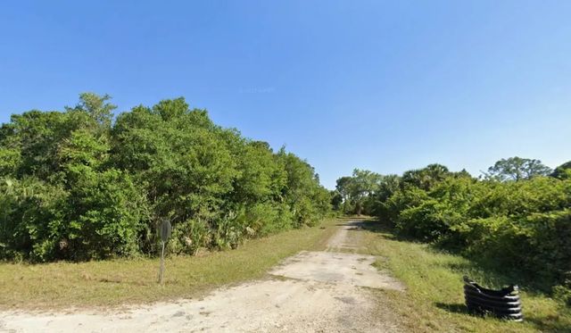 2 of 7 - 4702 Vera Avenue, Lehigh Acres, FL