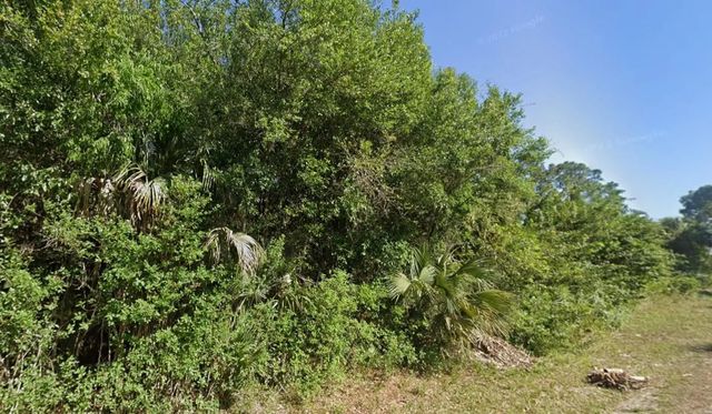 5 of 7 - 4702 Vera Avenue, Lehigh Acres, FL