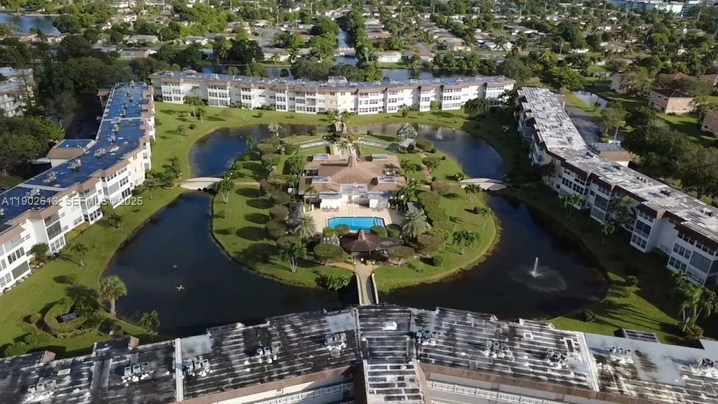 4700 Nw 35th Street #602, Lauderdale Lakes