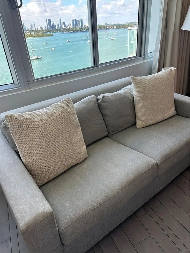 4 of 11 - 1100 West Avenue #1206, Miami Beach, FL