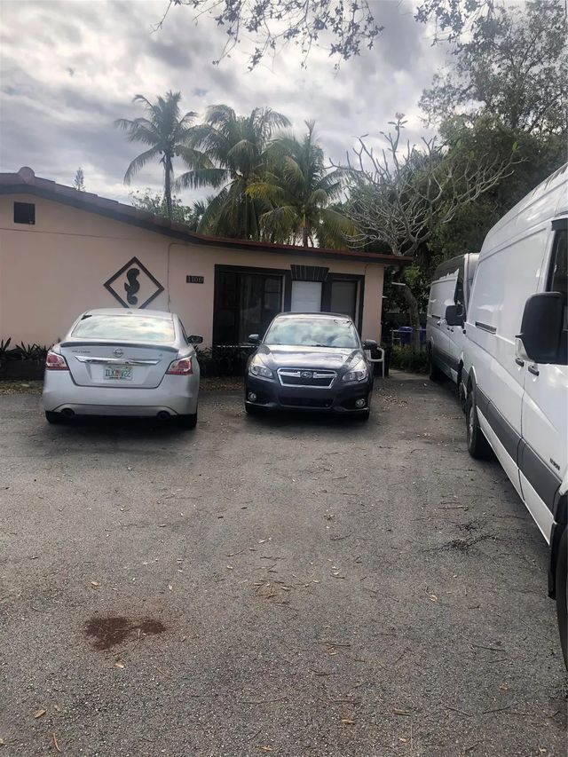 3 of 6 - 1100 Nw 19th Street, Fort Lauderdale, FL