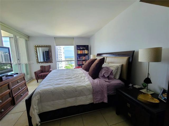 5 of 31 - 21055 Yacht Club Drive #1602, Aventura, FL