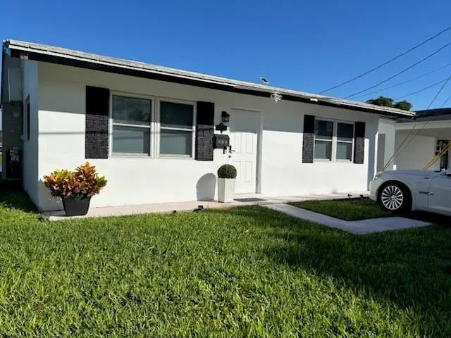 4 of 38 - 4804 Nw 27th Terrace, Tamarac, FL