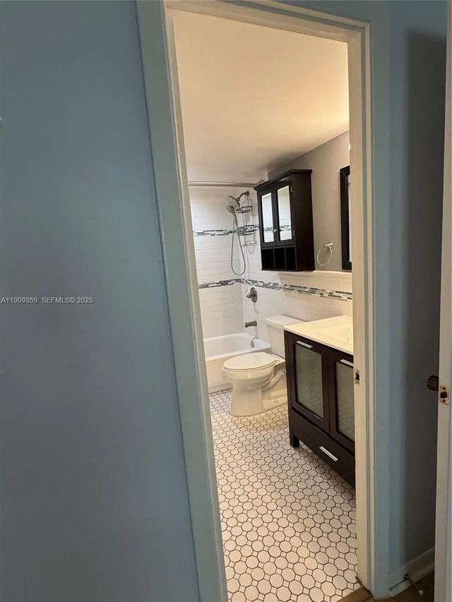 4 of 11 - 8411 Nw 8th Street #203, Miami, FL