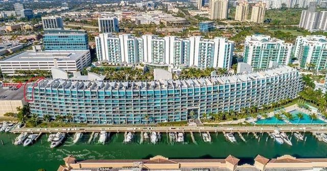 2950 Ne 188th Street #501, Aventura