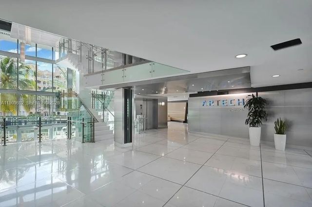 4 of 48 - 2950 Ne 188th Street #501, Aventura, FL