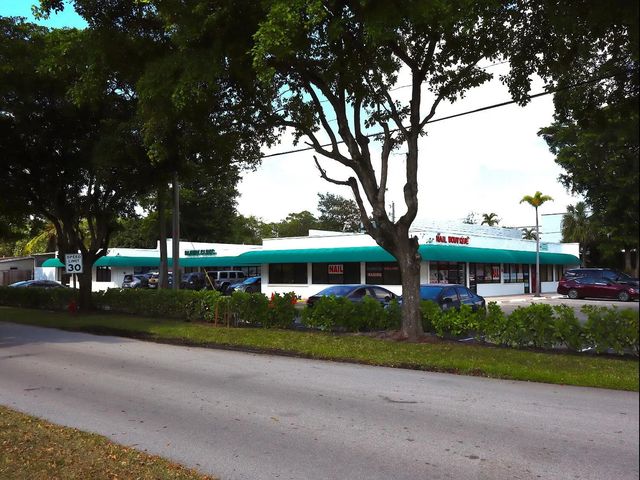 1225 N Military Trail, West Palm Beach