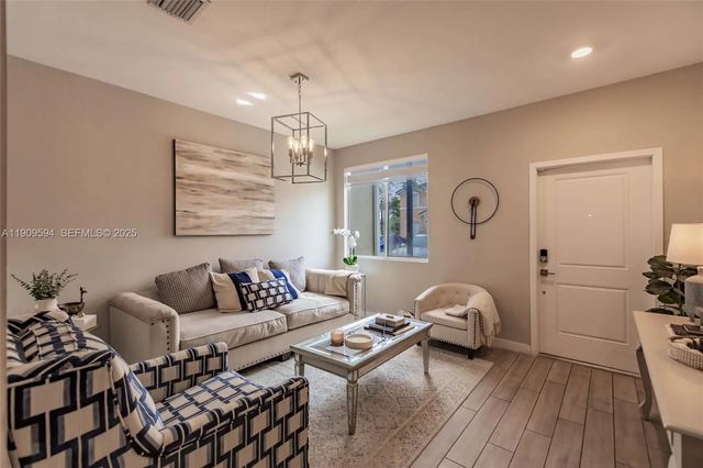 3 of 22 - 2333 Se 10th Street, Homestead, FL