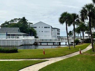 Photo of Listing #R11138563