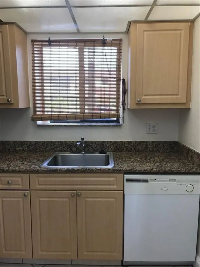 2 of 4 - 1105 S Flagler Avenue #601, Pompano Beach, FL
