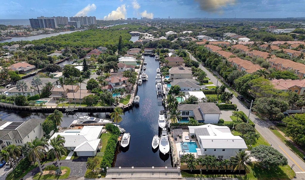 5798 Ne 7th Avenue, Boca Raton