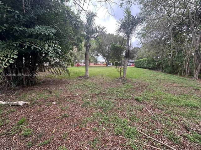 4 of 6 - 157 Nw 104th Street, Miami Shores, FL