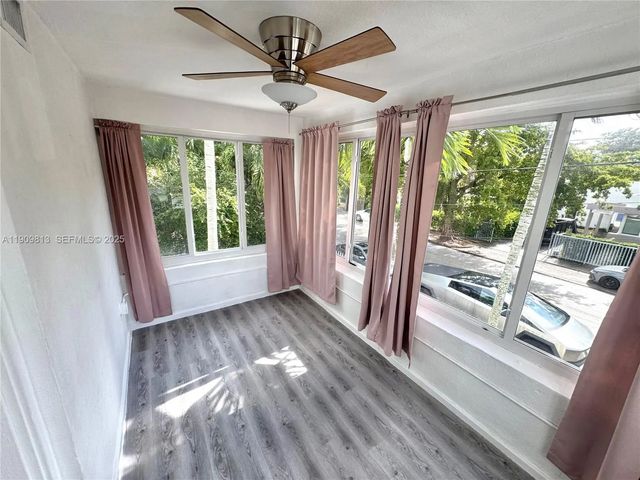 4 of 38 - 555 Ne 70th Street, Miami, FL