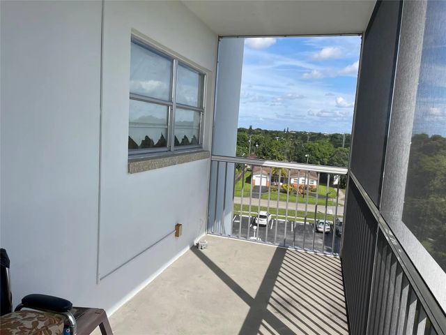 4 of 4 - 4751 Nw 21st Street #500, Lauderhill, FL