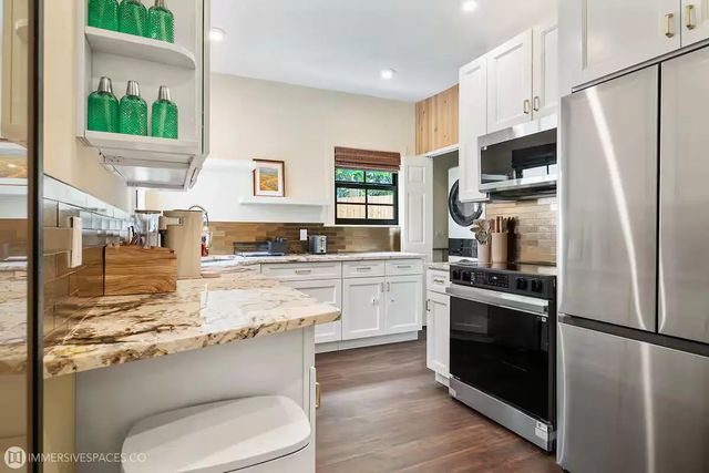 4 of 33 - 828 35th Street, West Palm Beach, FL