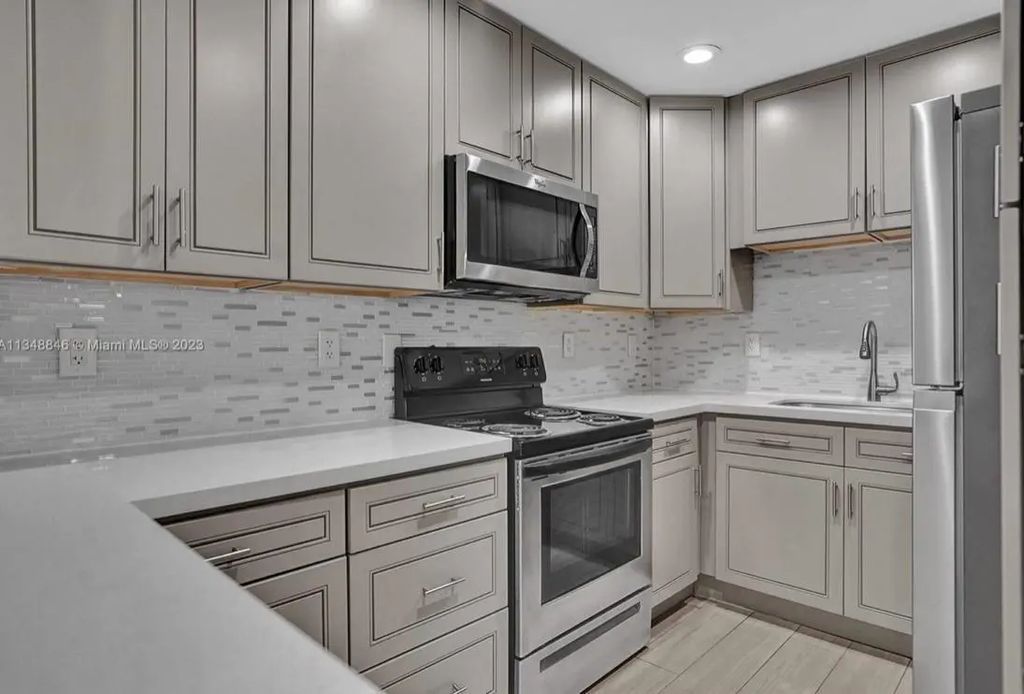 930 N 14 Court #apt 12, Hollywood